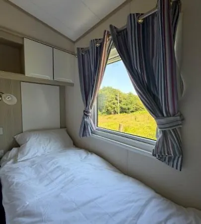 Beachcomber's Paradise Lodge Castlegregory